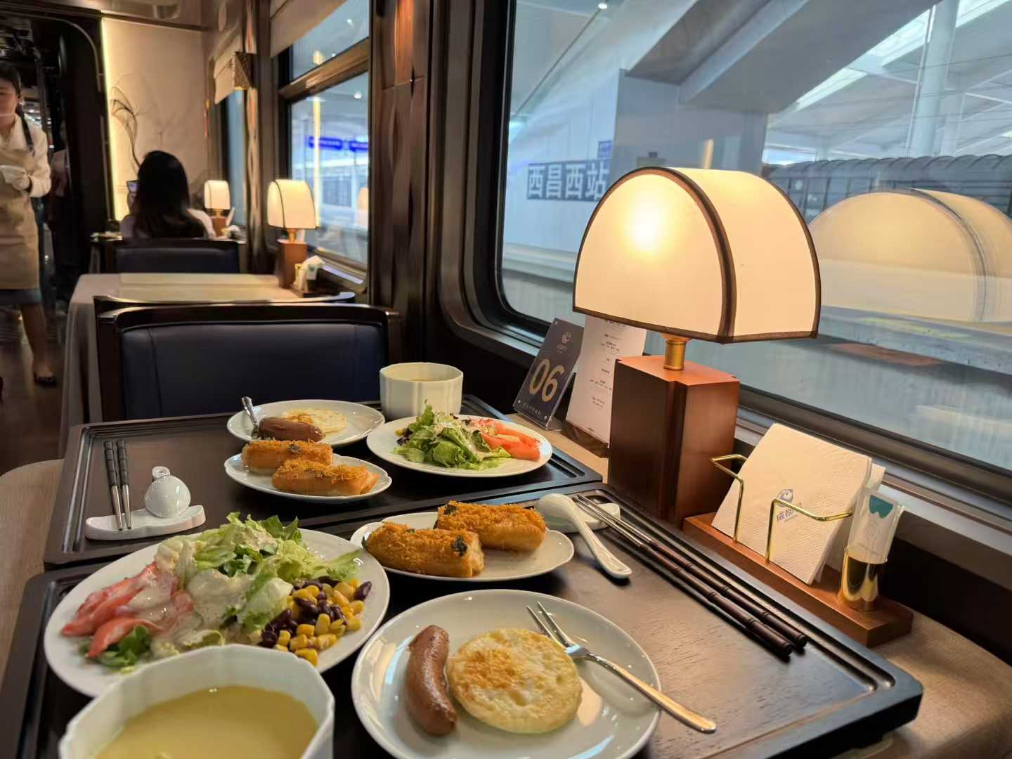 The pre-sale of the Xinjiang Chengdu Panda Tourism Special Train schedule has officially started, and the official website booking channel can be found here