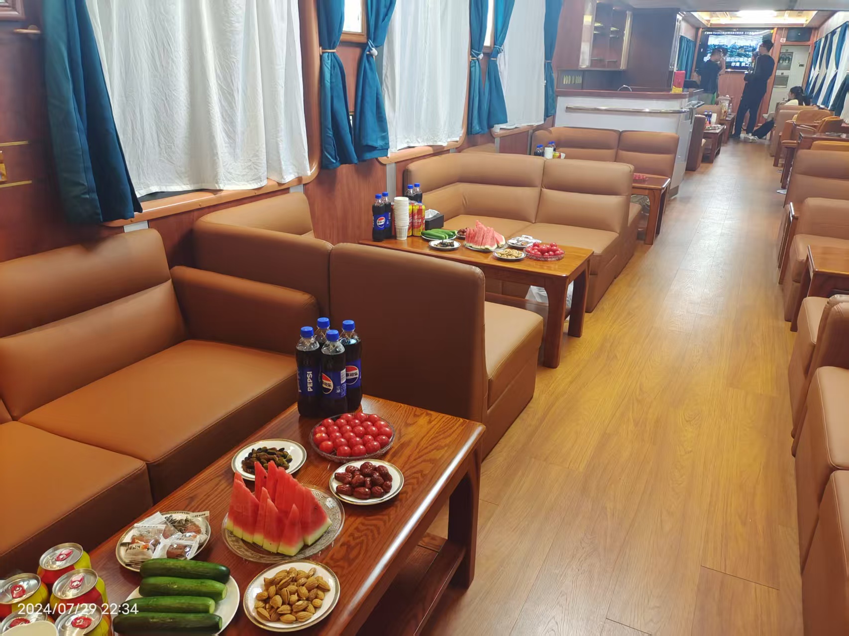 The pre-sale of the Xinjiang Tourism Tianshan Special Train from May to September is now open, please refer to the official website booking guide