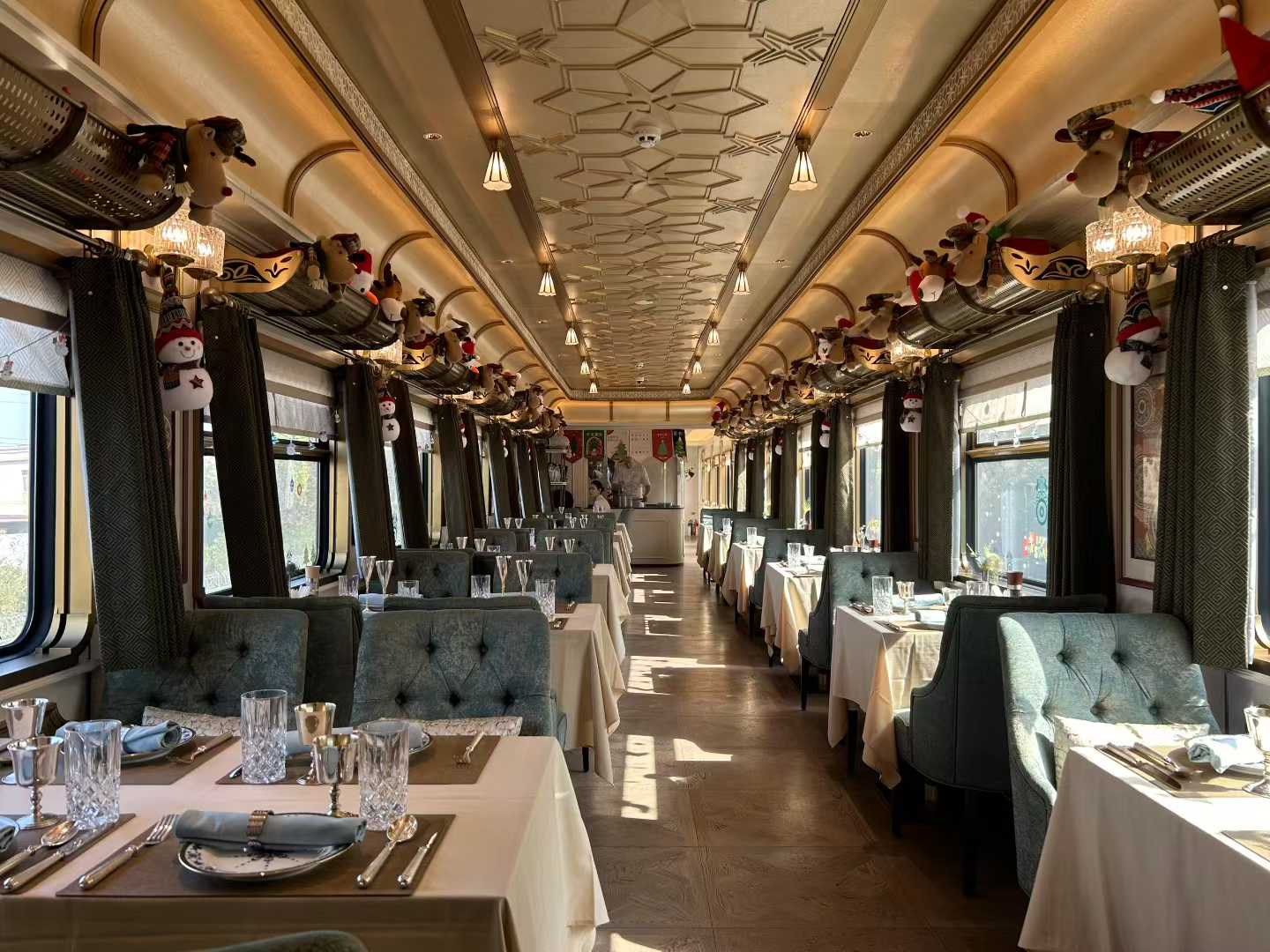 The schedule/price of the Xinjiang Silk Road Dream Enjoy luxury special train has been released, and the official booking guide for cooperative channels is available