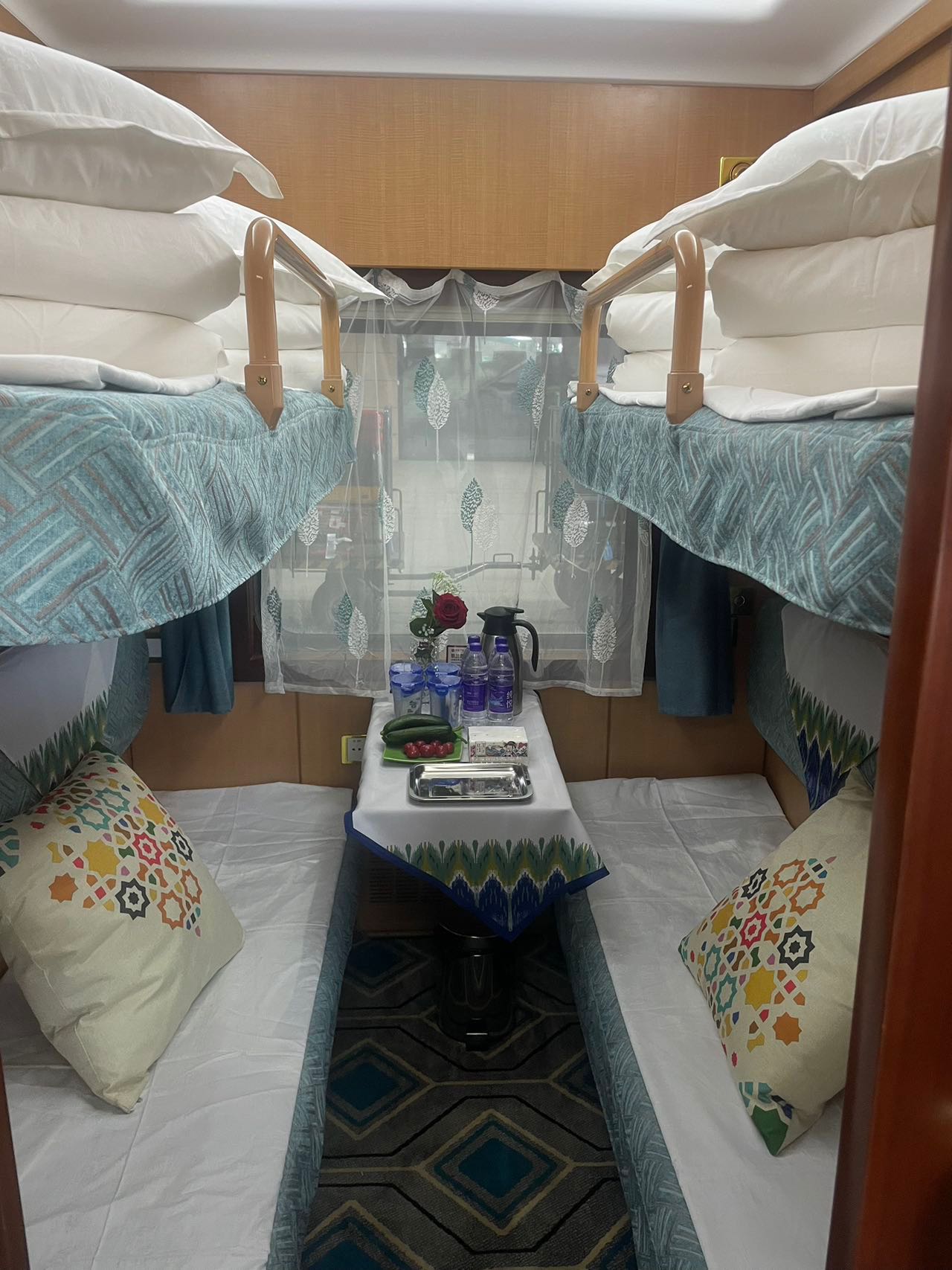 Kunlun Express • 14-Day Luxury Deep Tour of North & South Xinjiang