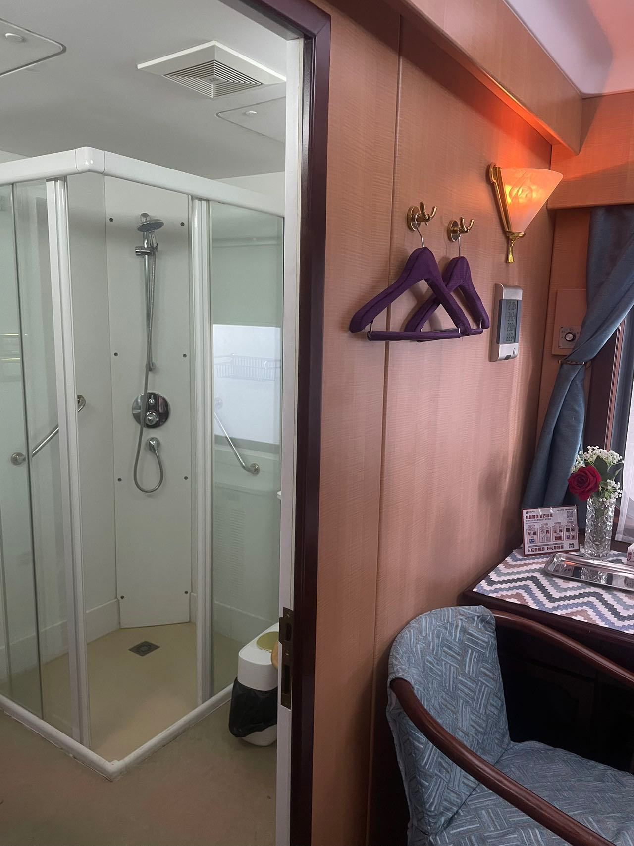Kunlun Express • 14-Day Luxury Deep Tour of North & South Xinjiang